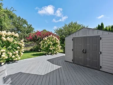 11 Juniper Ln