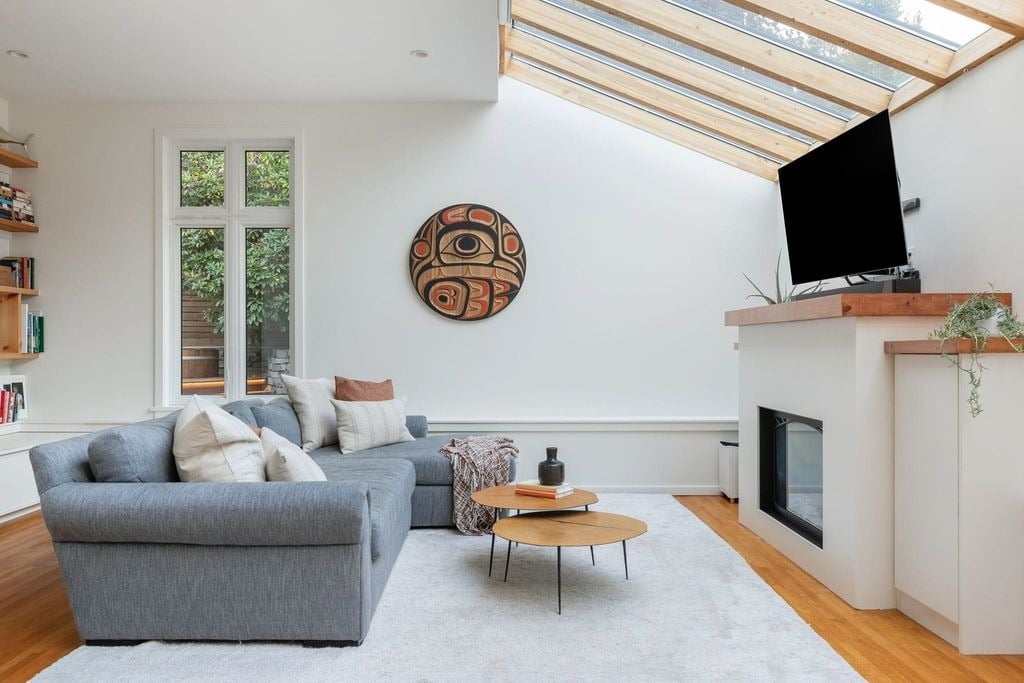 3708 Edgemont Blvd