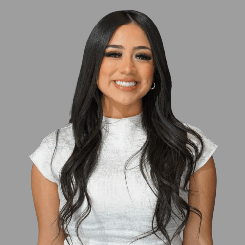 Leslie Cruz Fort Worth, TX Real Estate Agent Headshot