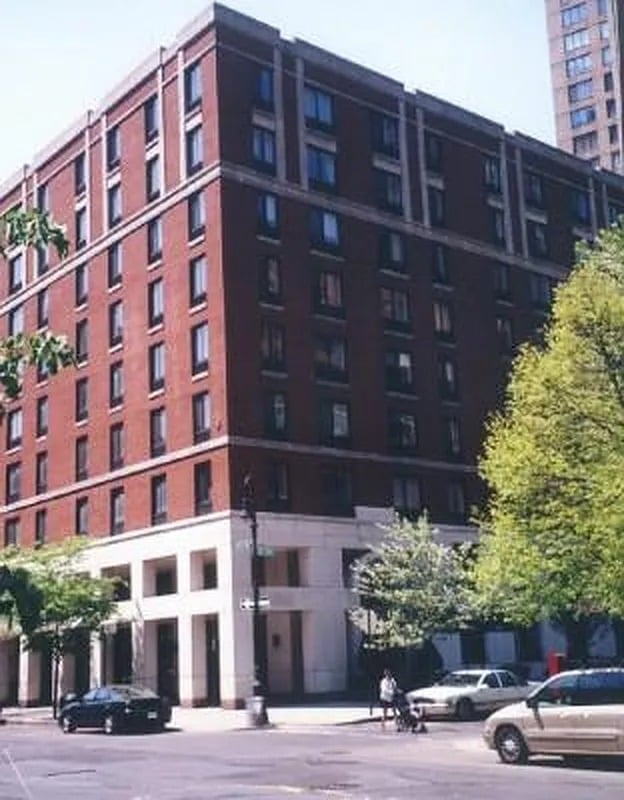 300 Rector Pl #MULTI