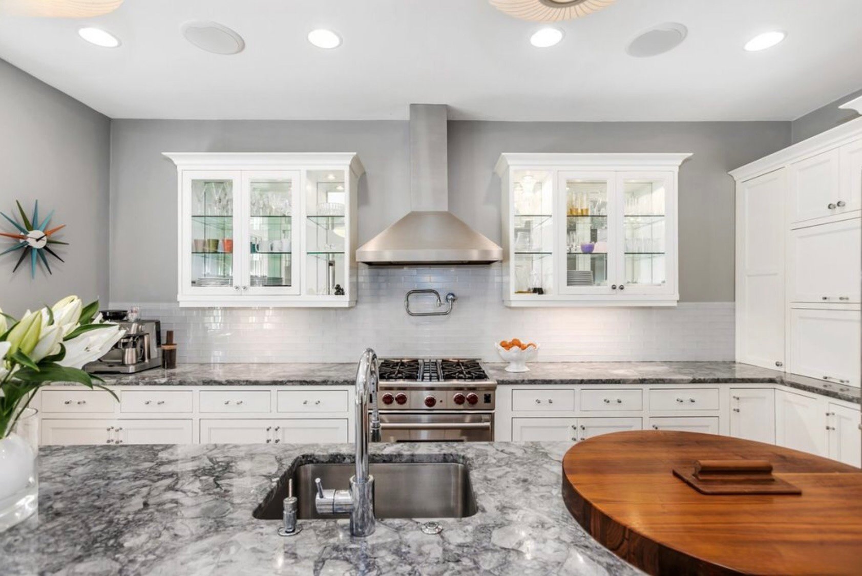 Portland Dutch Colonial Kitchen