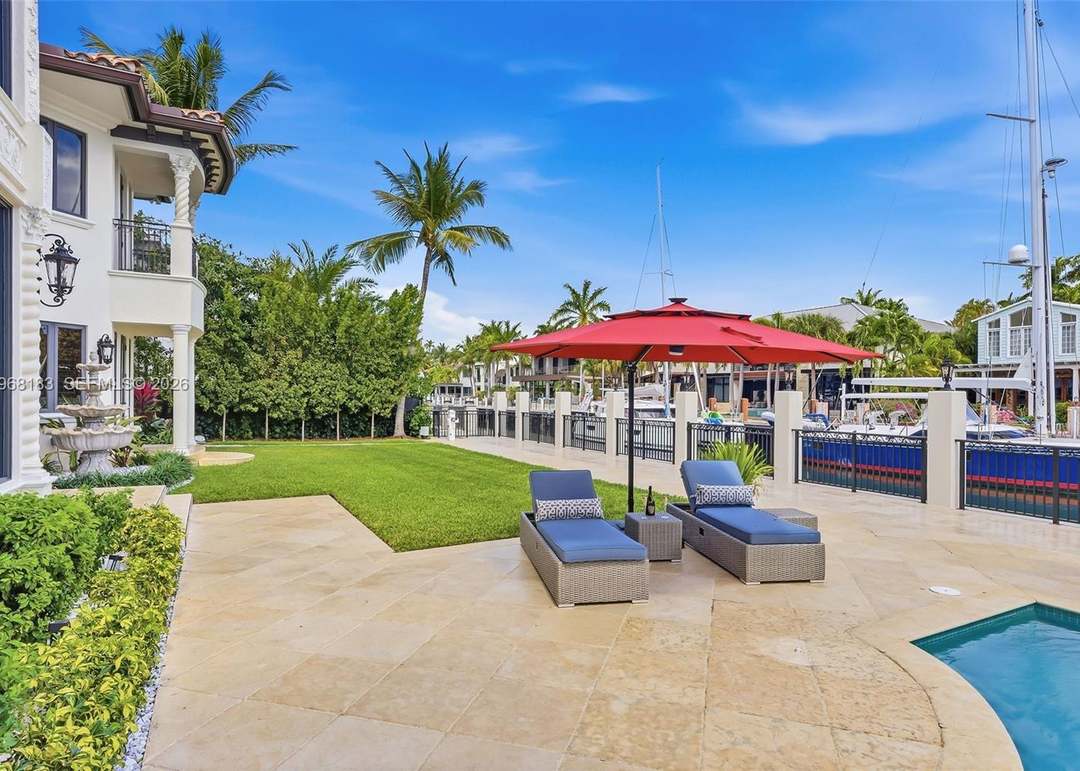 628 Coral Way