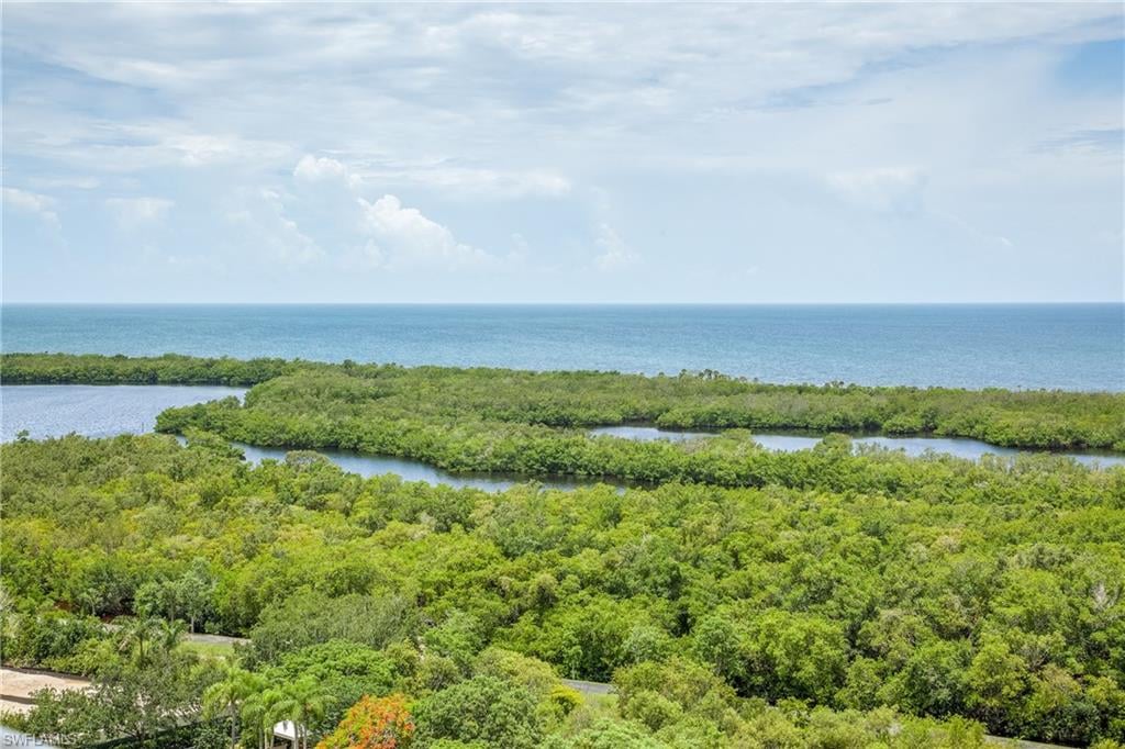 7117 Pelican Bay Blvd Apt 1409