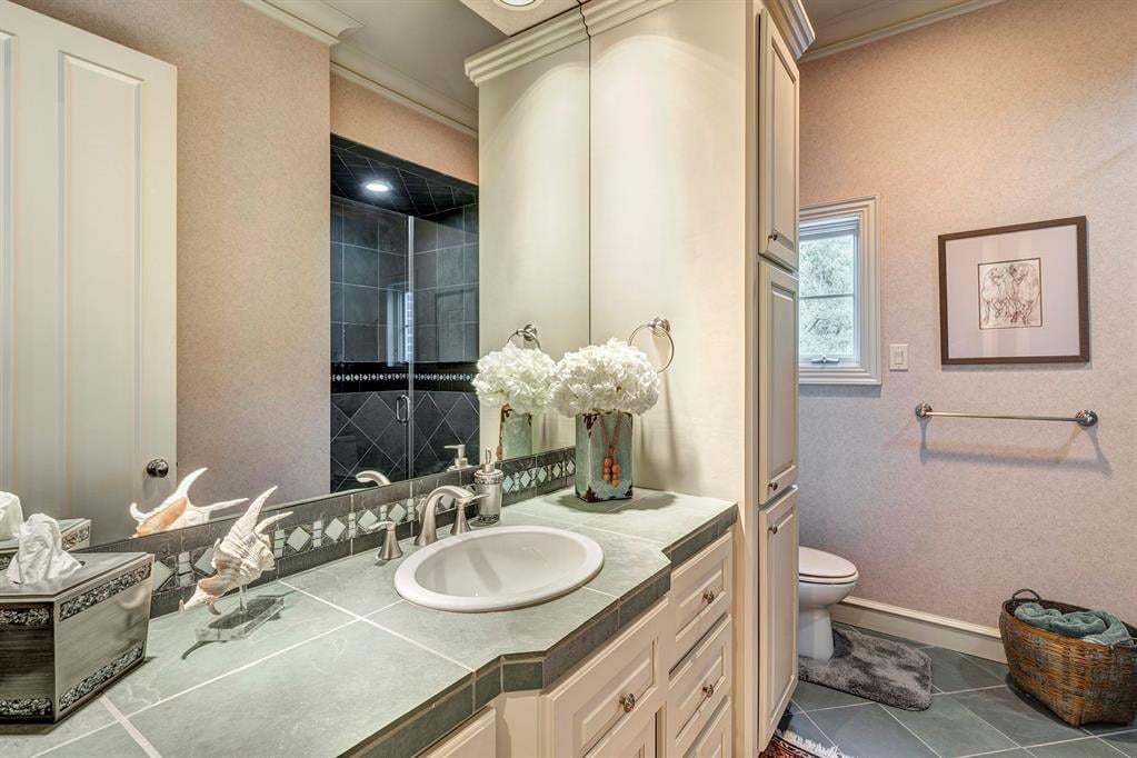 135 Hickory Ridge Dr