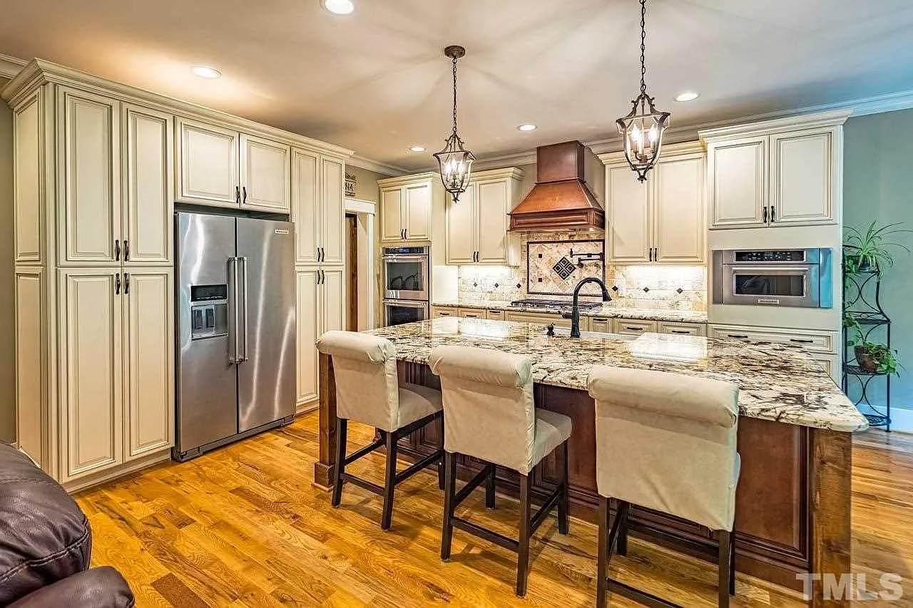 148 Tobacco Rd