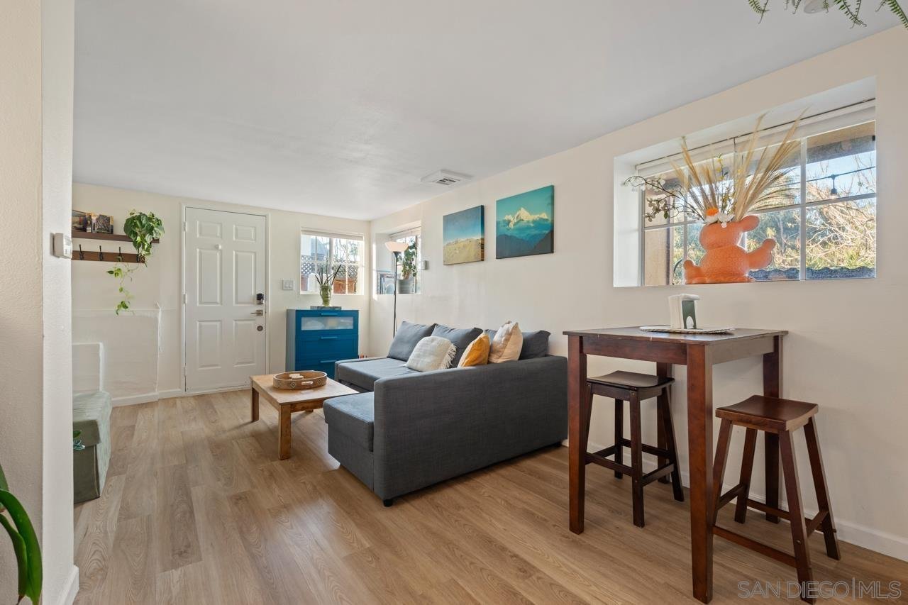 1042 Lincoln Ave. San Diego, CA