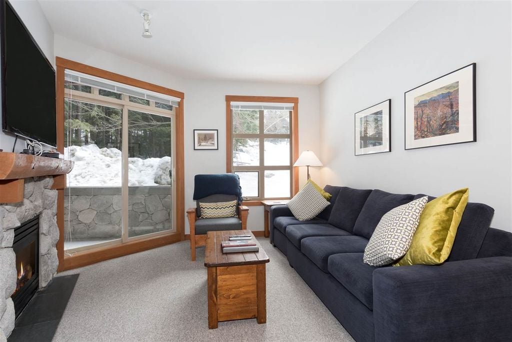 4660 Blackcomb Wy #222