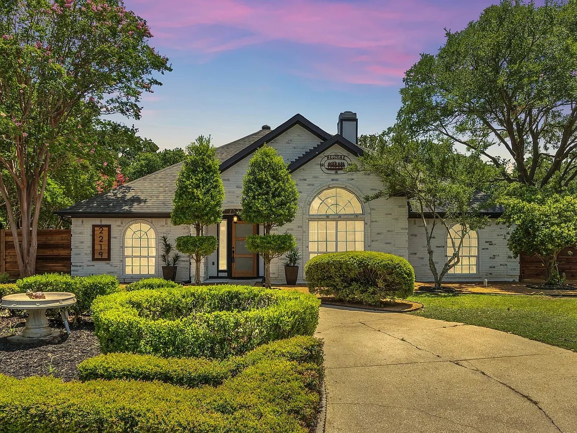 2219 Morriss Ct