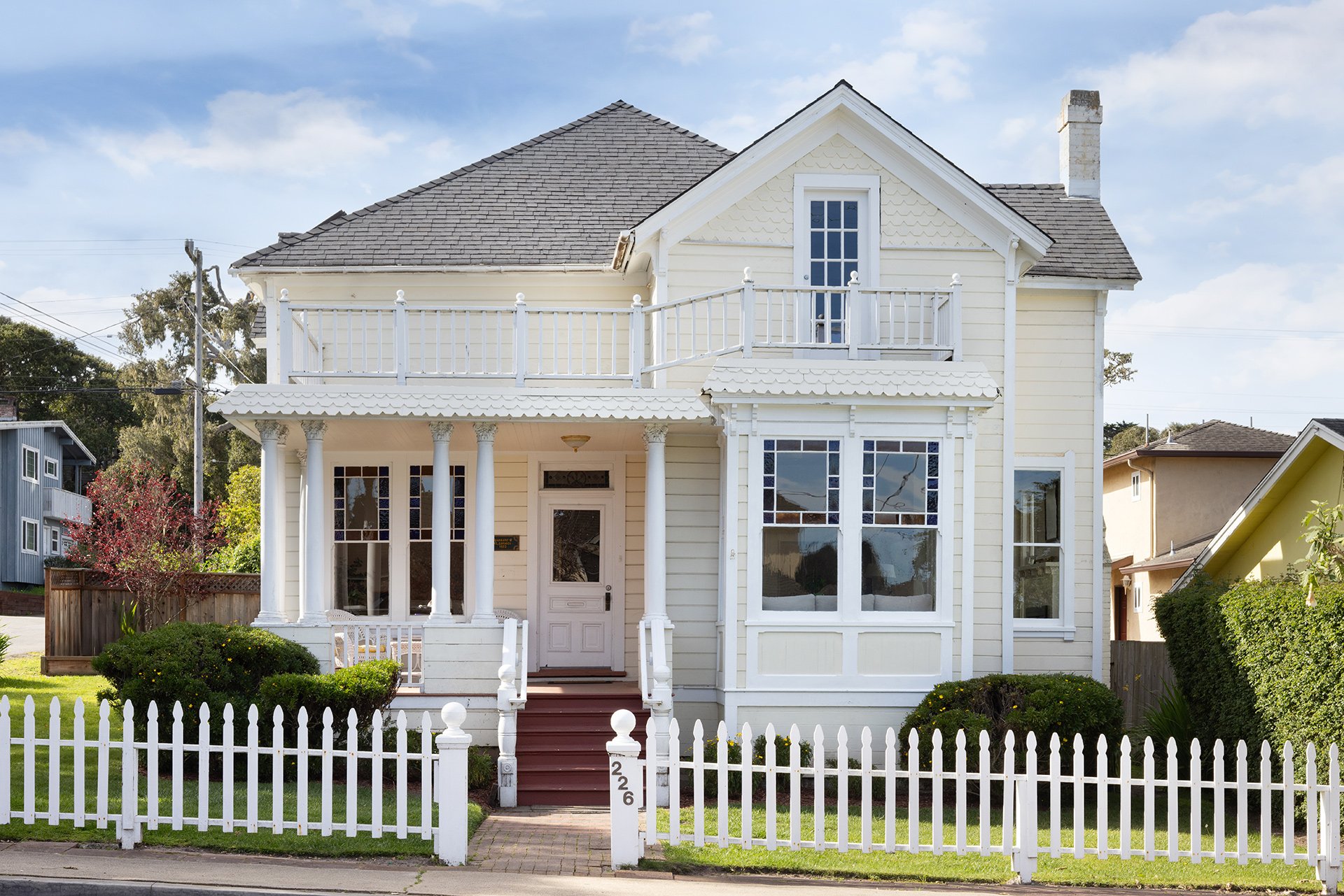 Pacific Grove Victorian Charm - 226 Willow St