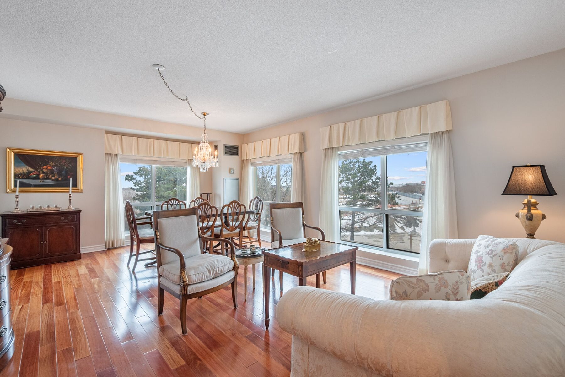 101 Subway Cres #311