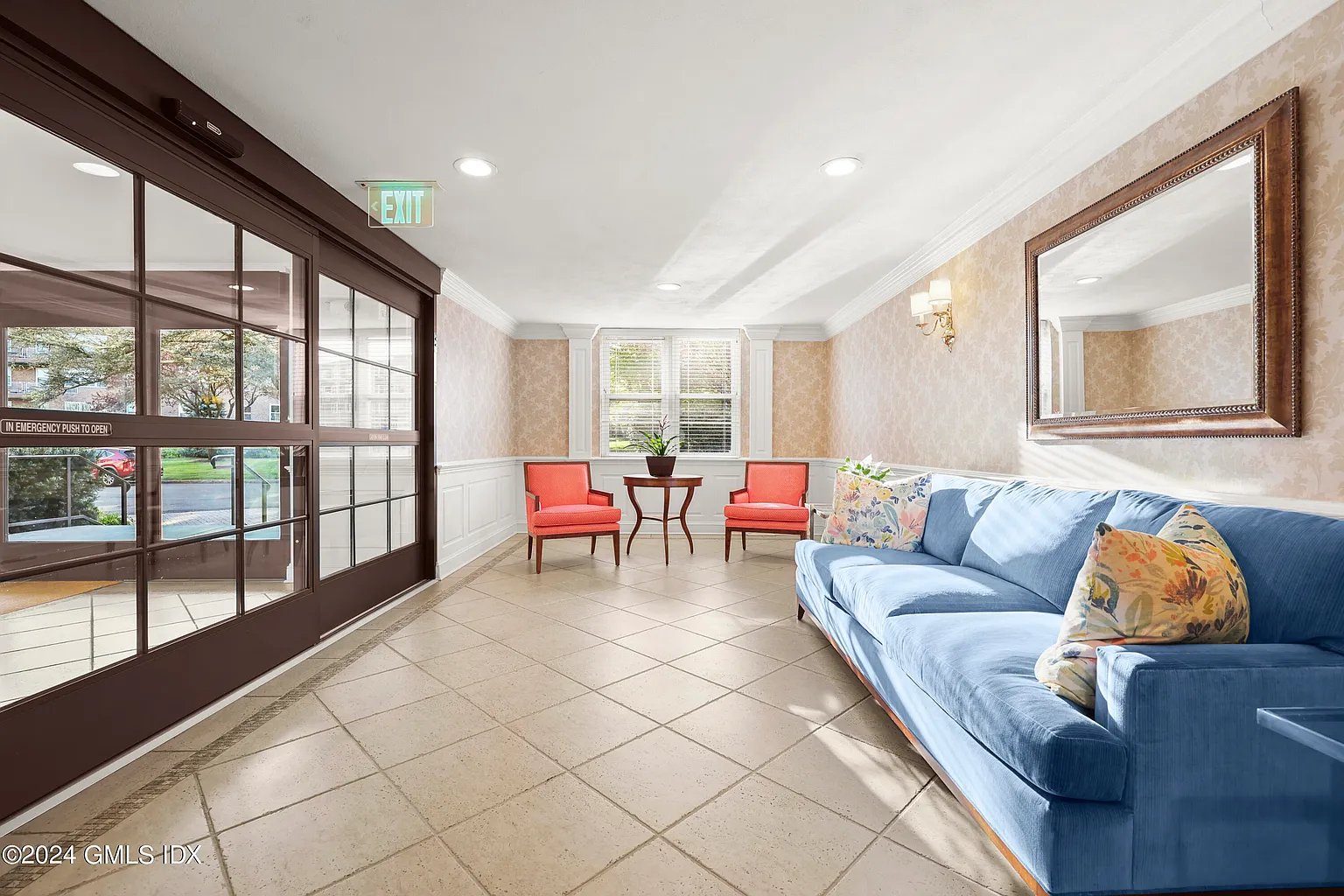 2 Putnam Hl APT 4G