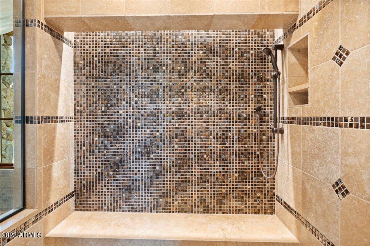 9514 E Madera Dr