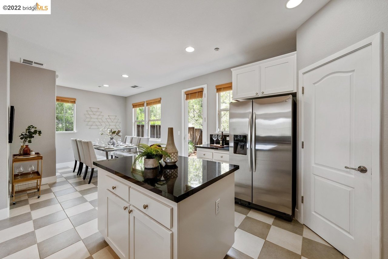 6005 Old Quarry Loop