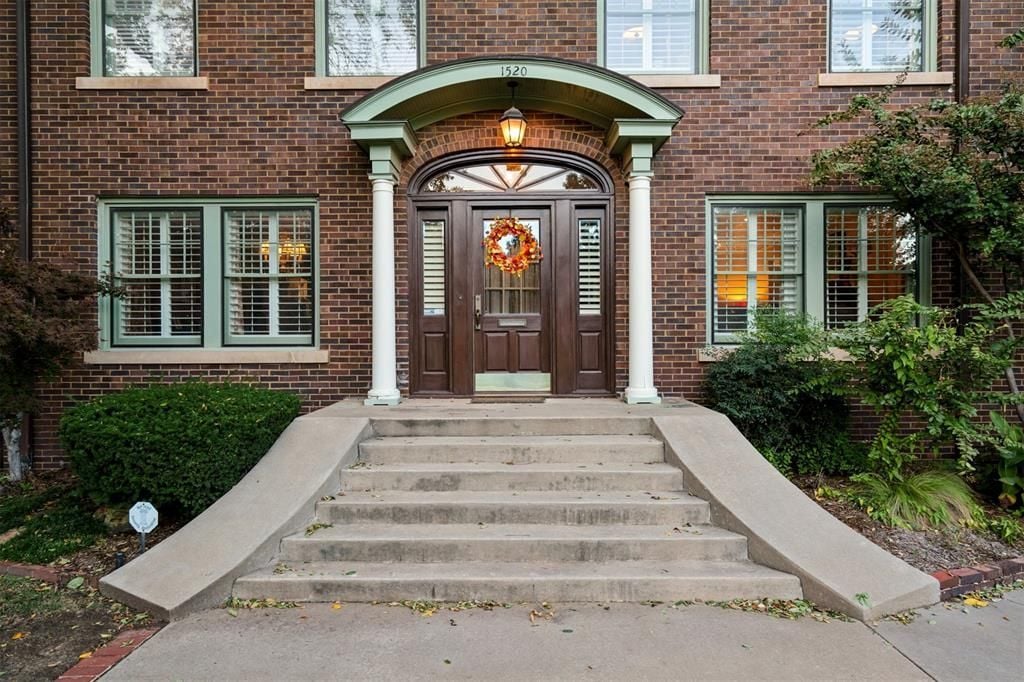 Front Entrance at Historic Heritage Hills Home - buyer purchased with Jennifer Kragh
