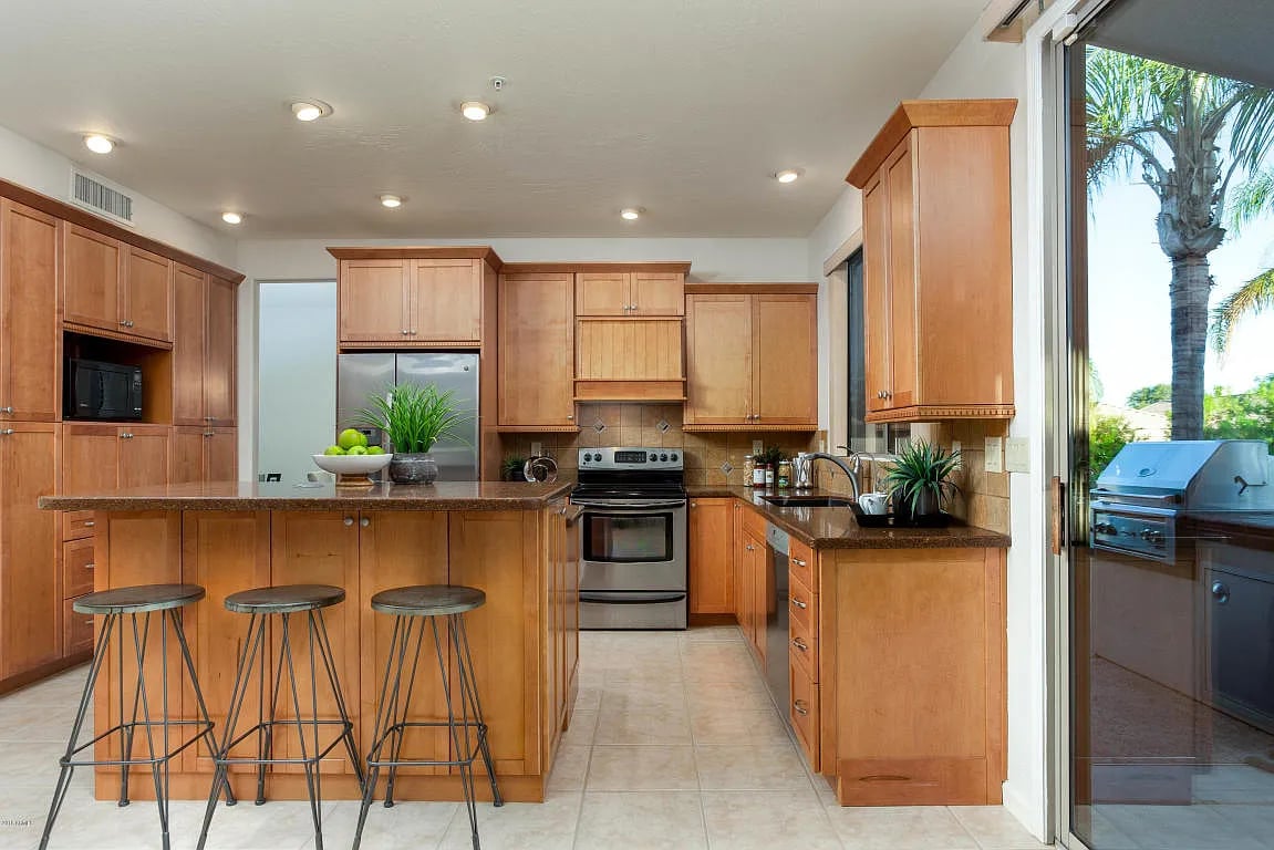 8177 E Rita Dr