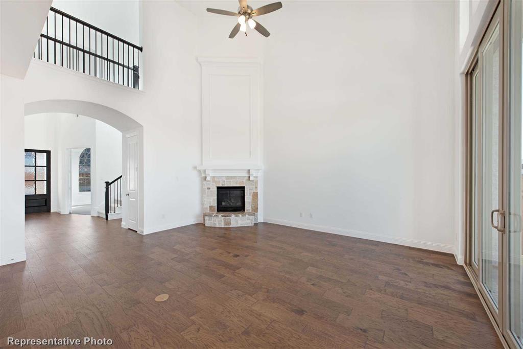 2835 Maple Oak Lane