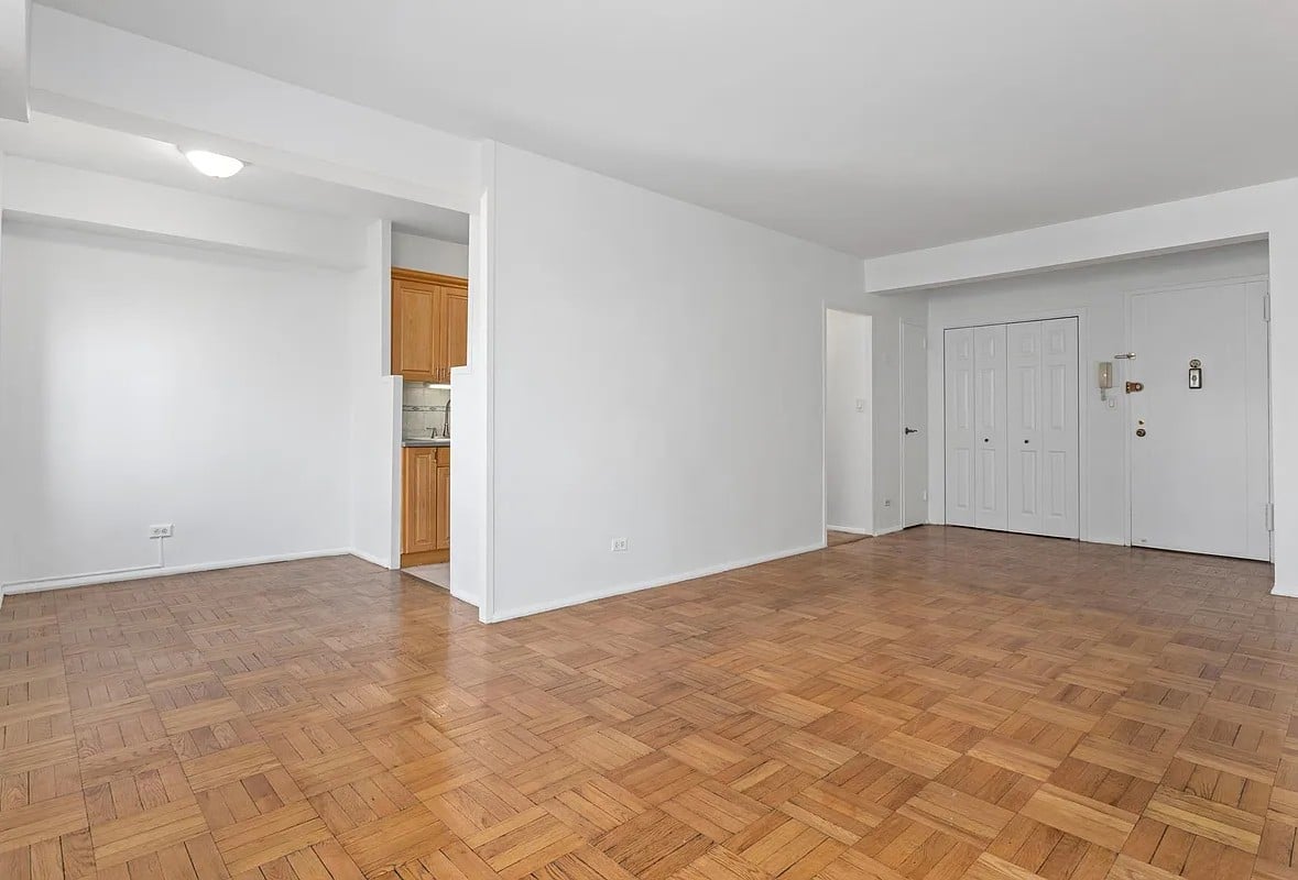270 Jay St, #8C