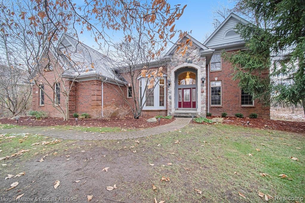 5074 Hilltop Estates Drive
