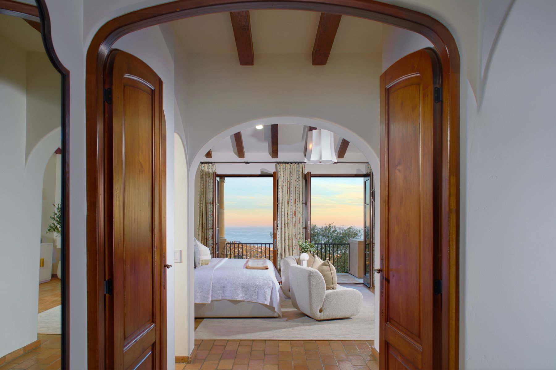 1302 Skyline Drive