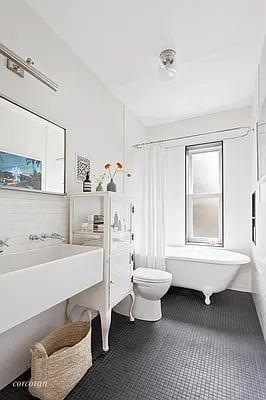 856 Saint John's Place