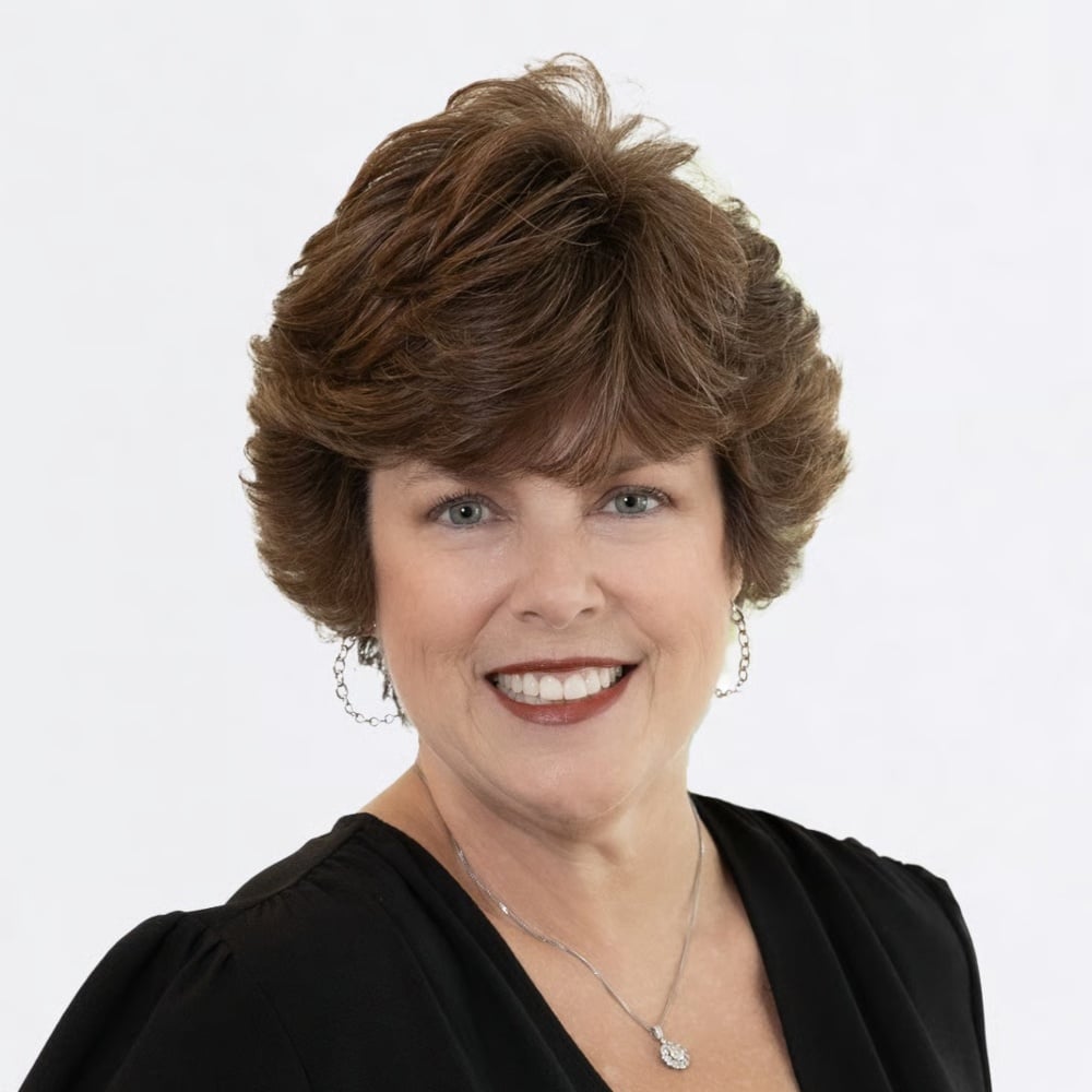 Kelly Weber Tenafly, NJ Real Estate Agent Headshot