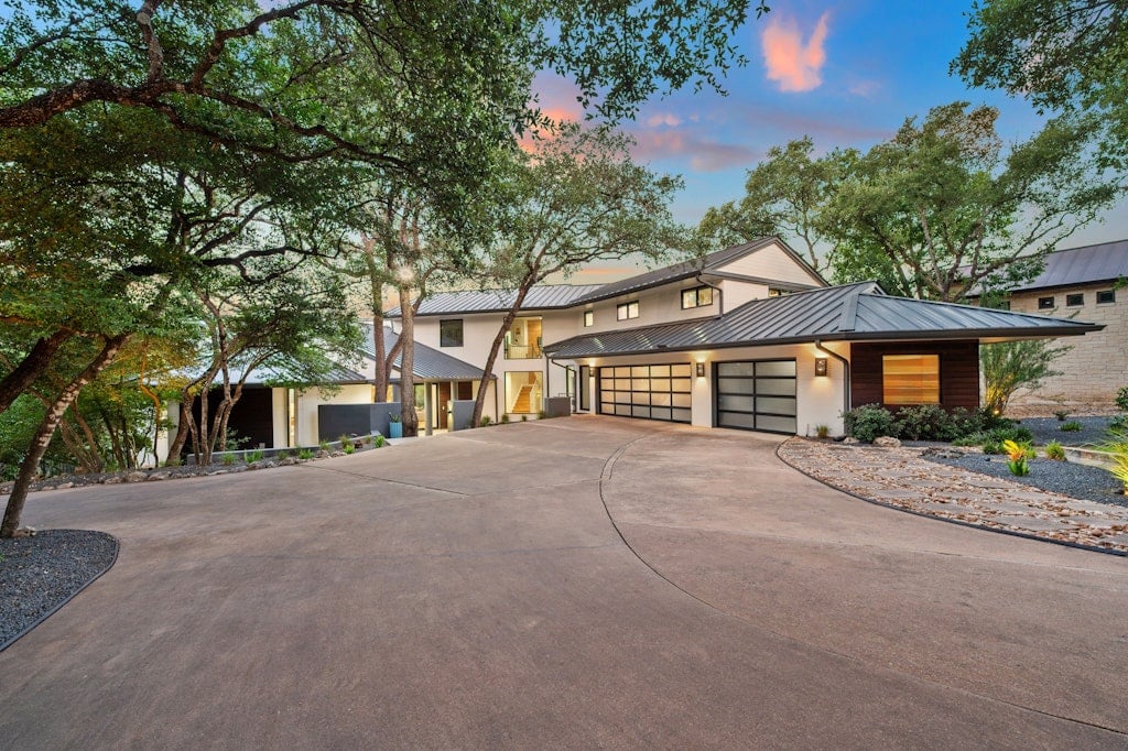 3200 Three Rivers