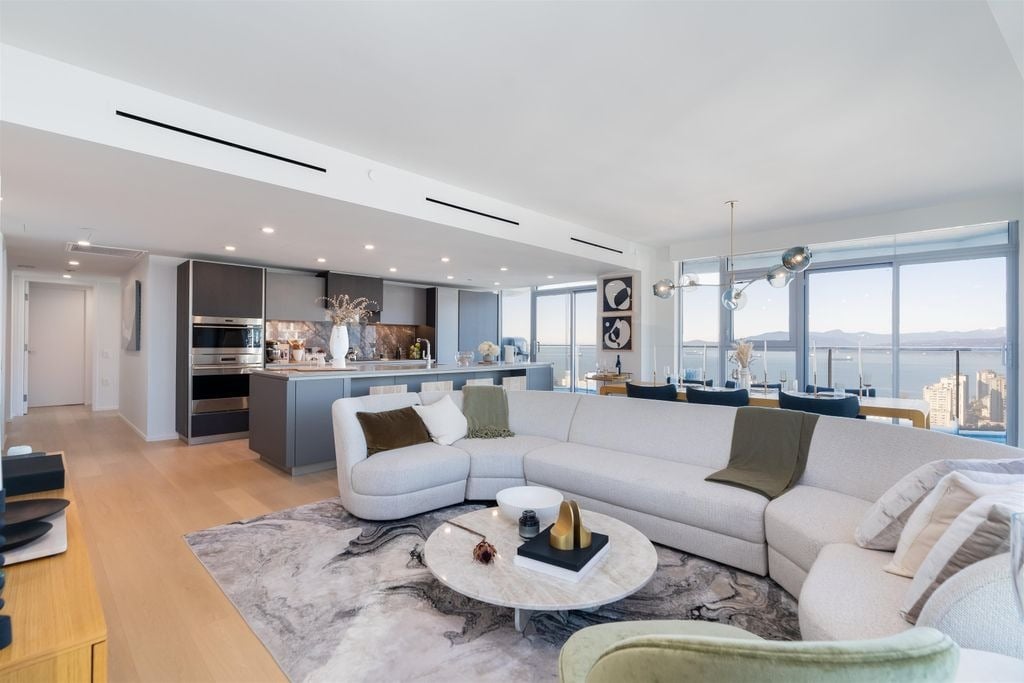 889 Pacific St, #3003