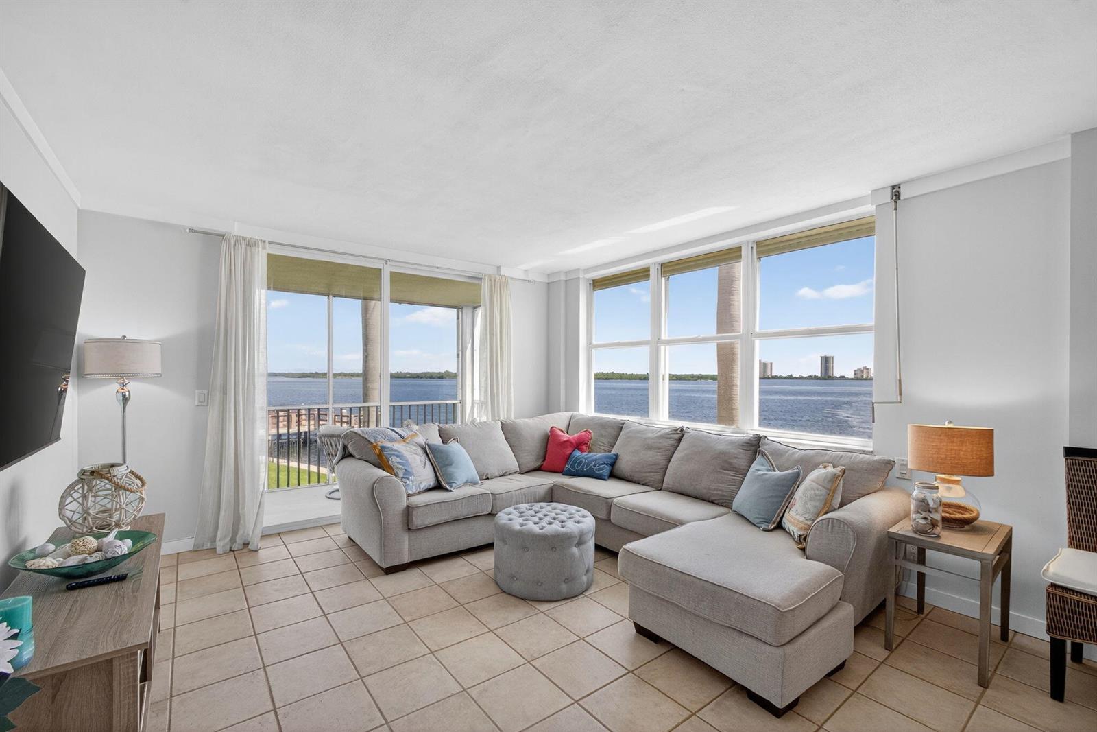 100 Paradise Harbour Boulevard #204