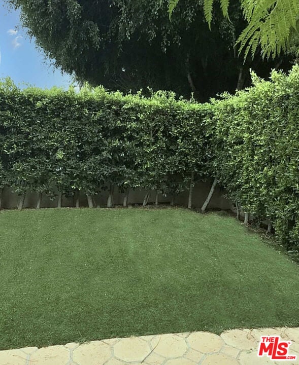 1020 N La Jolla Ave