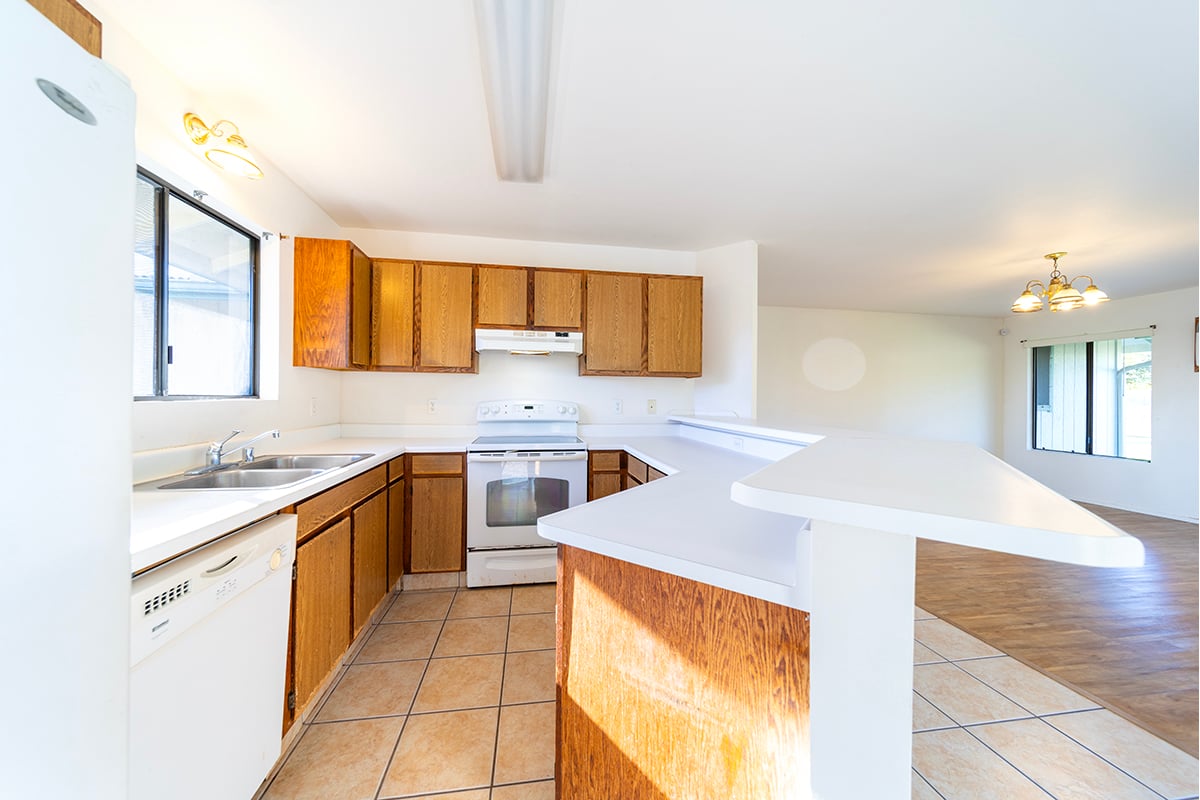 20 Naniakea St., Hilo HI