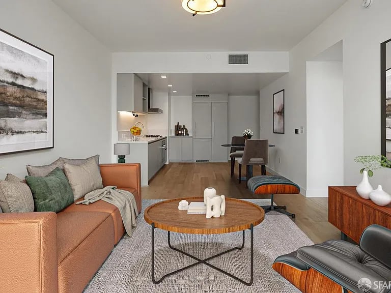 1545 Pine Street #802