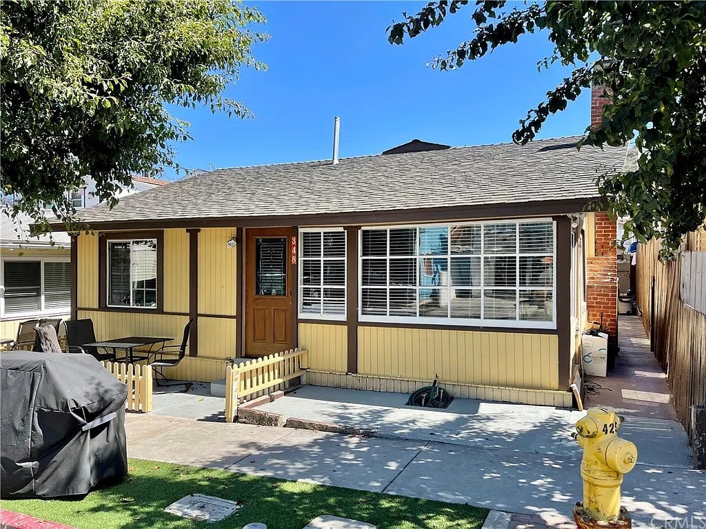 348 Sumner Ave
