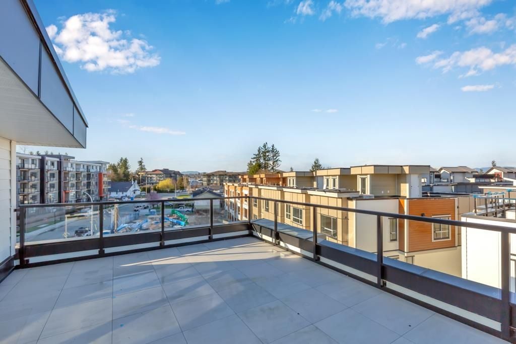 5476 Brydon Crescent, #4