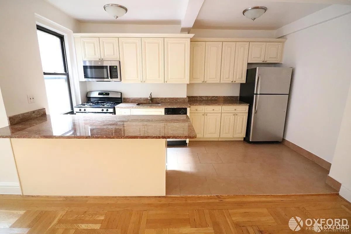 127 W 96th St, #11D