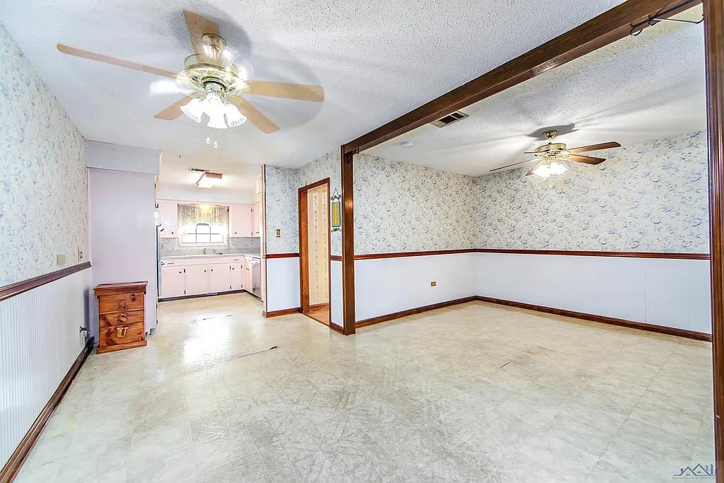 1406 Cottage Dr