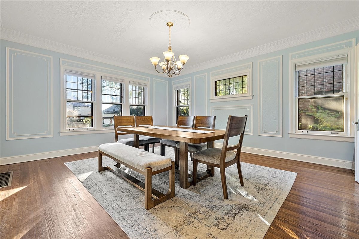 18214 Parkside Street