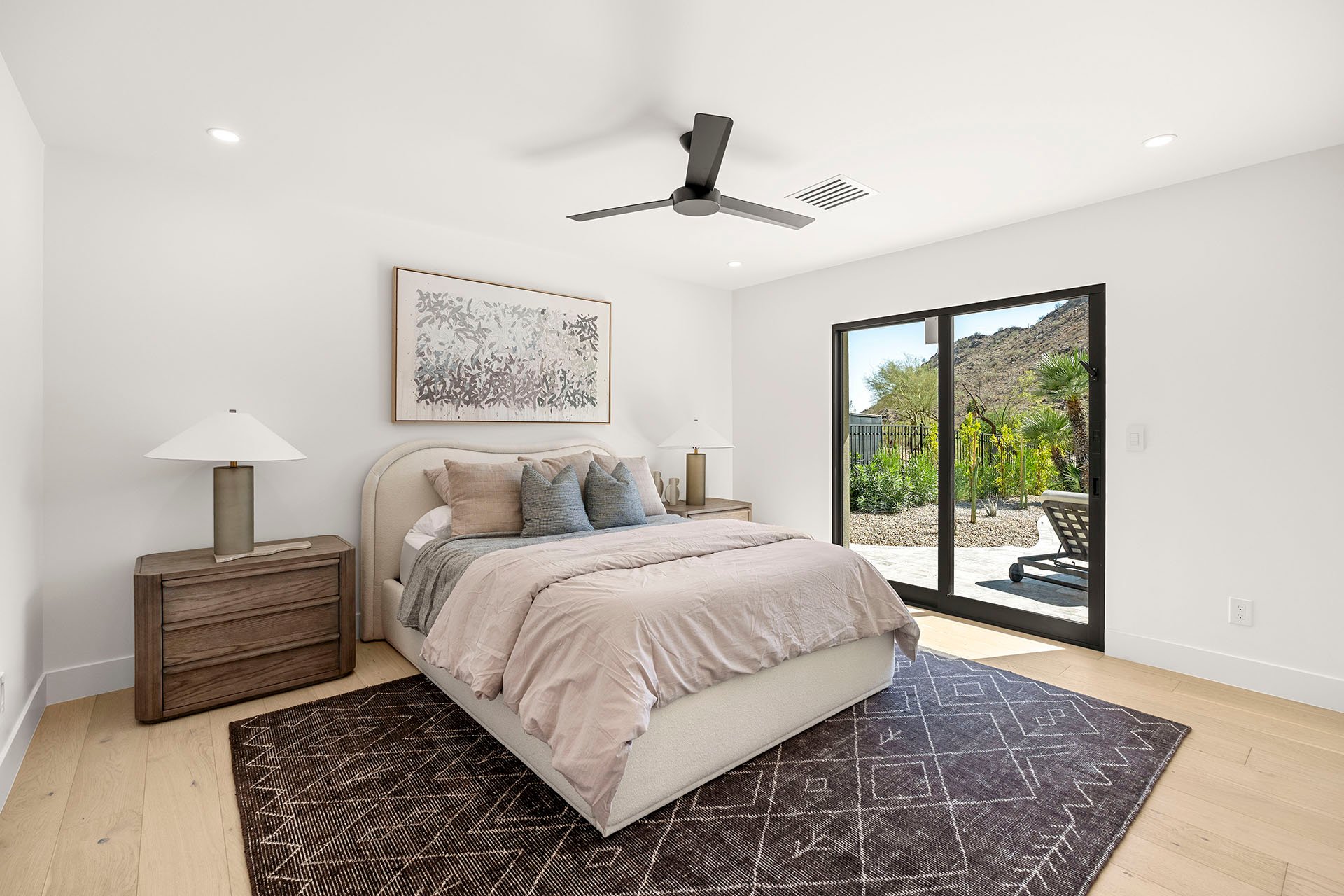 3500 E LINCOLN Drive 26
