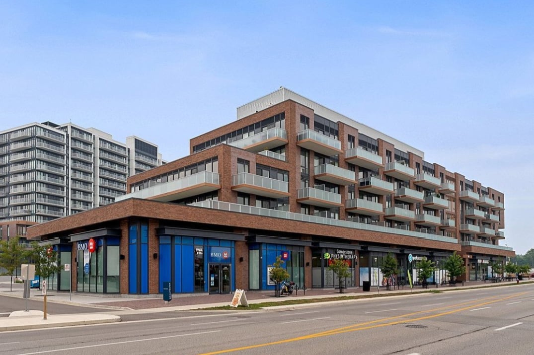 447-215 Lakeshore Rd W
