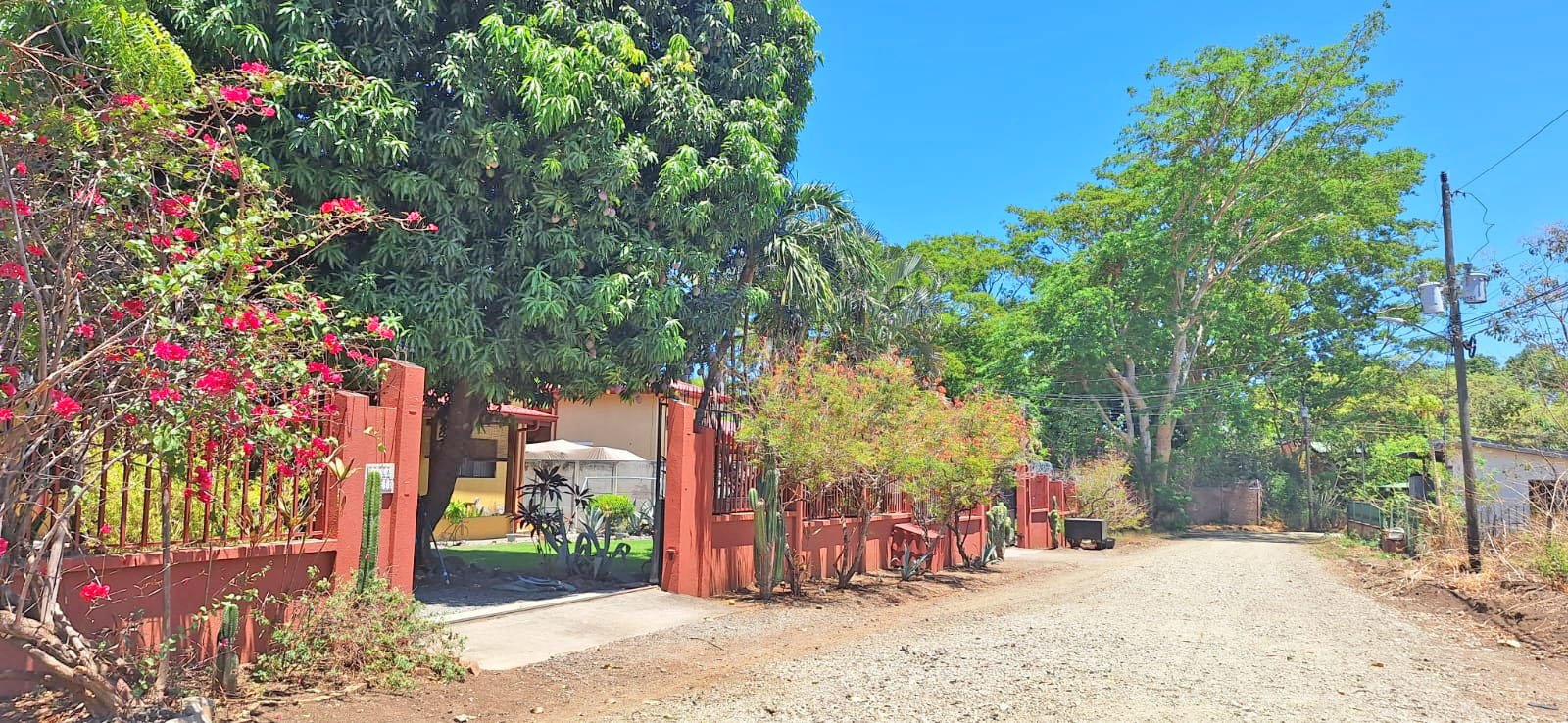Villa Veneto | Private 3-Bedroom Home with Guest Studio on a Spacious Lot