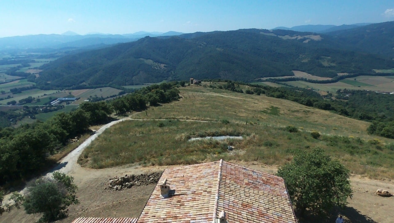 Incredible Home With Panoramic View Of The Nestore Valley