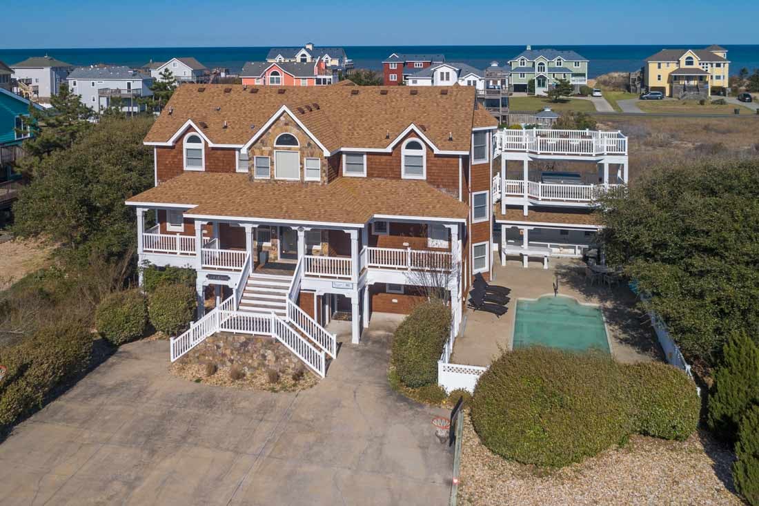 809 Whalehead Dr