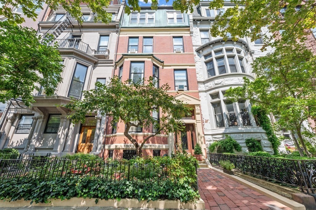 320 Beacon St Unit 3&4