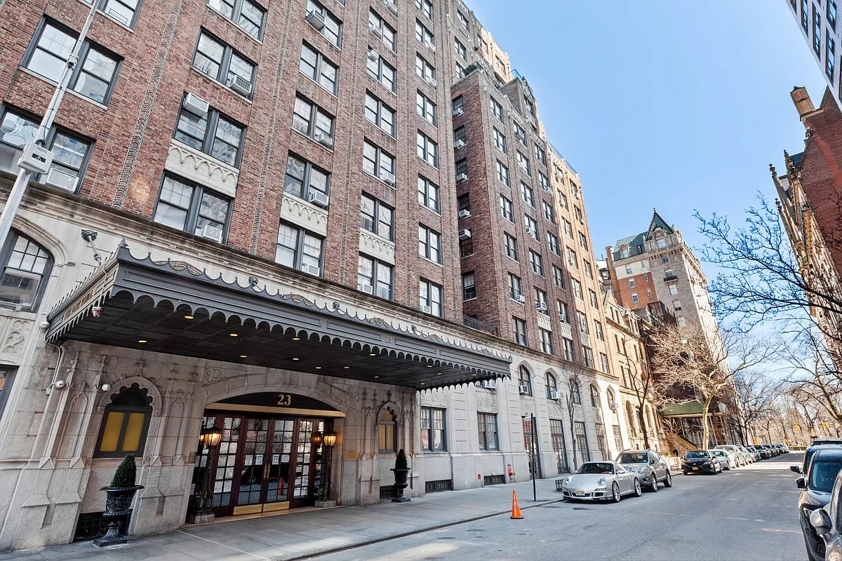 23 W 73rd St, #402A