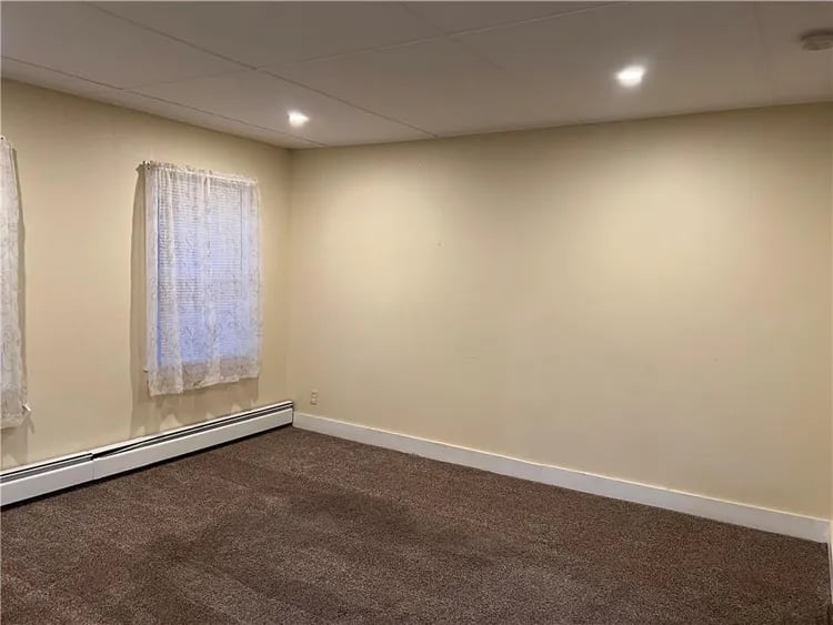21 N Pleasant St