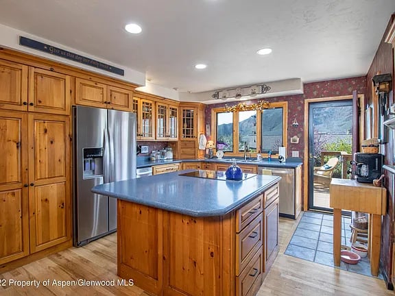 335 Vista Dr