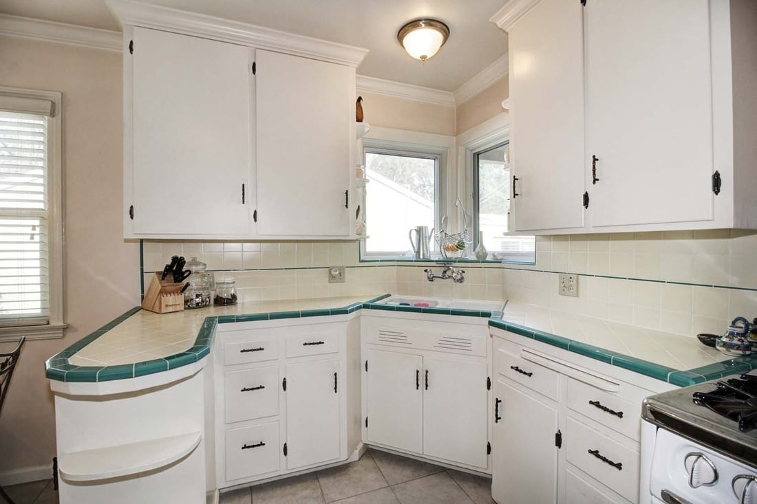 Just Listed! Beautiful East Sacramento Charmer in Great Location!