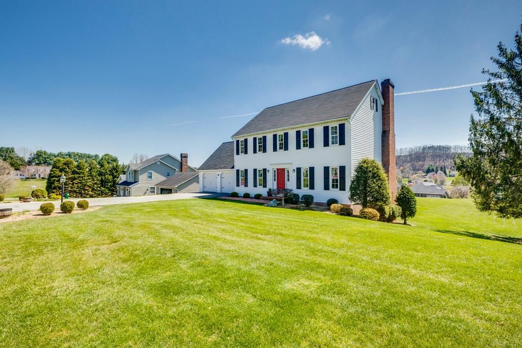 19282 Triple Crown Dr