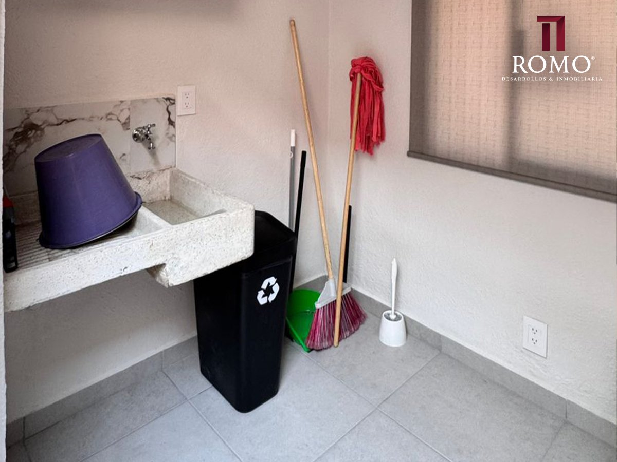 Casa en Venta por la Expo Guadalajara  $7'450,000.00 MN