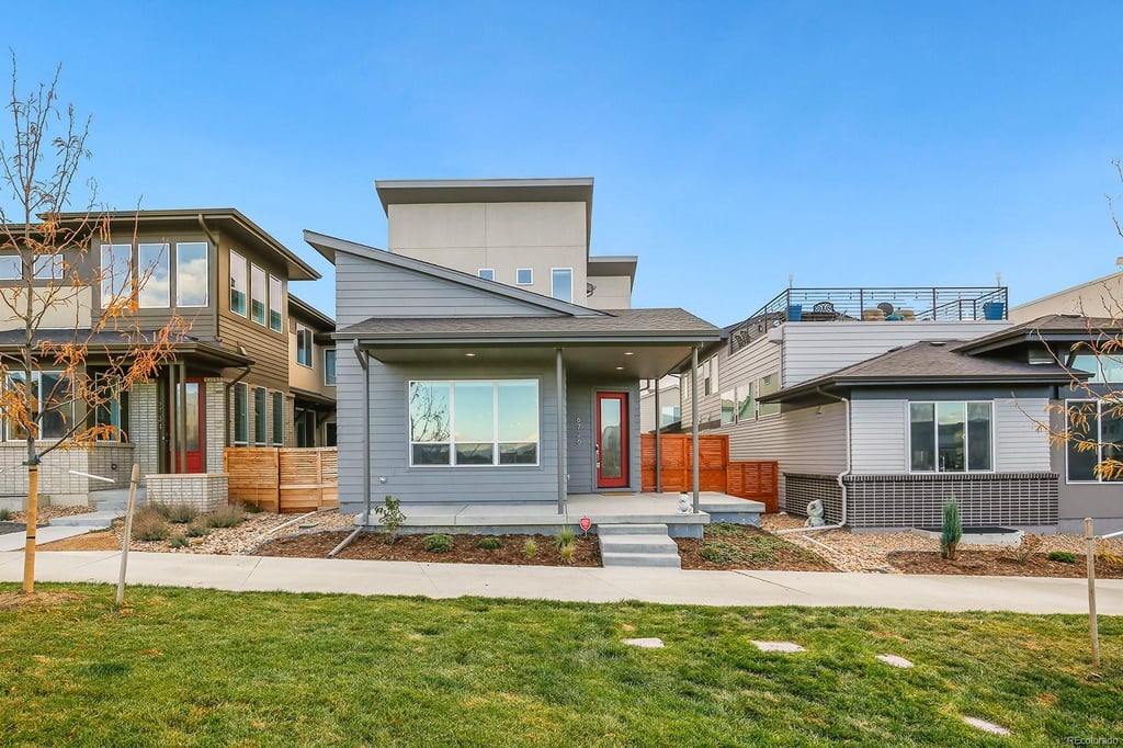 6726 Navajo St