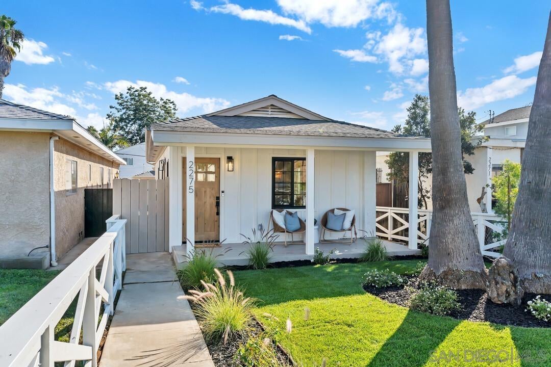 2275 Emerald St, San Diego, CA 92109